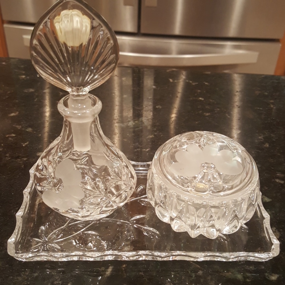 5 Piece Princess House Lead Crystal Vanity Set
